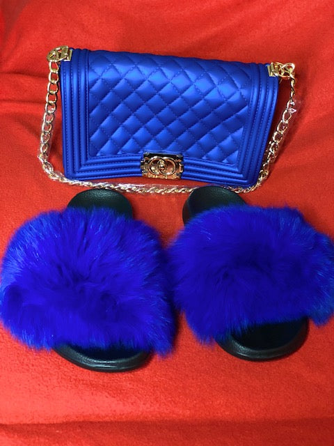 Fluffy slides and discount purse